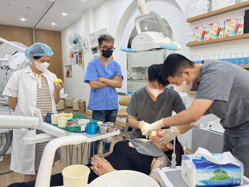 Nha khoa Nhiên Bắc Từ Liêm có bác sĩ chuyên môn giỏi