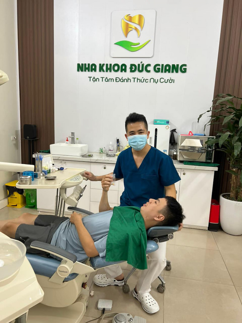 Nha khoa Đức Giang với thế mạnh về phục hình thẩm mỹ và chỉnh nha