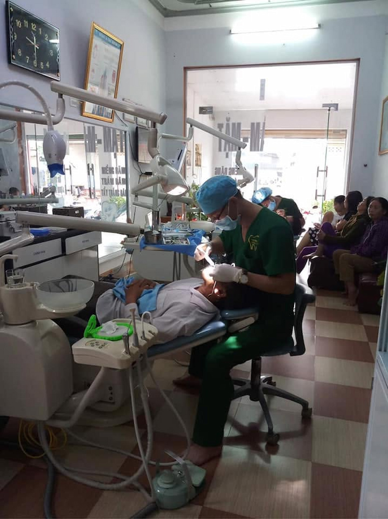 Trung Kiên đạt được rất nhiều thành tựu trong lĩnh vực chăm sóc răng miệng