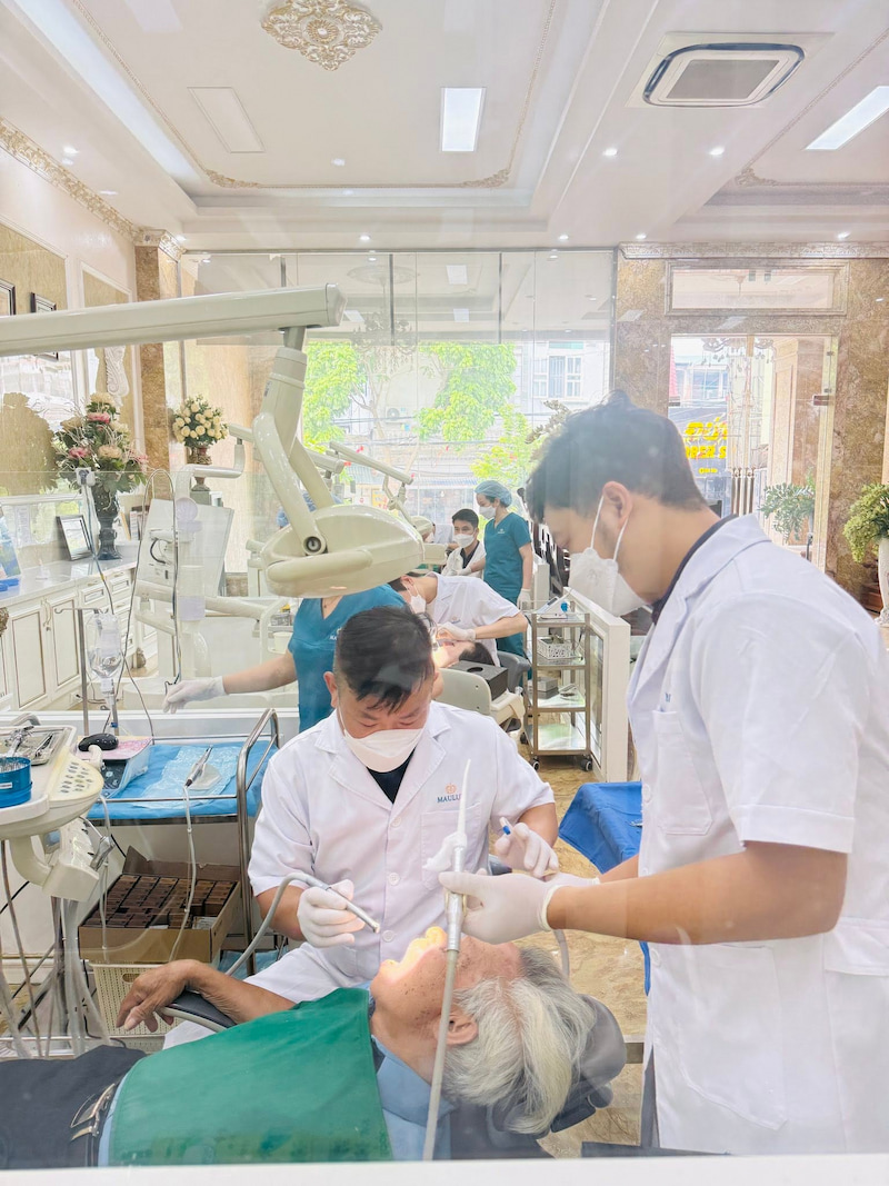 Nha khoa quốc tế Việt Đức sở hữu đội ngũ bác sĩ có tay nghề cao