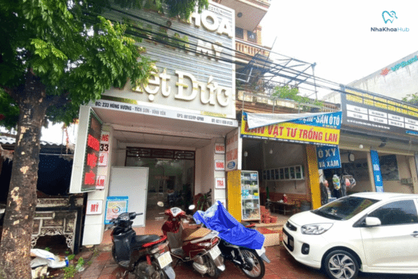 Nên tìm cơ sở nha khoa uy tín từ nguồn tham khảo tin cậy