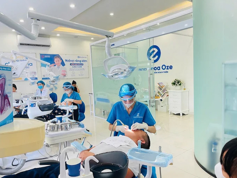 Nha khoa Oze quy tụ đội ngũ bác sĩ chuyên môn cao