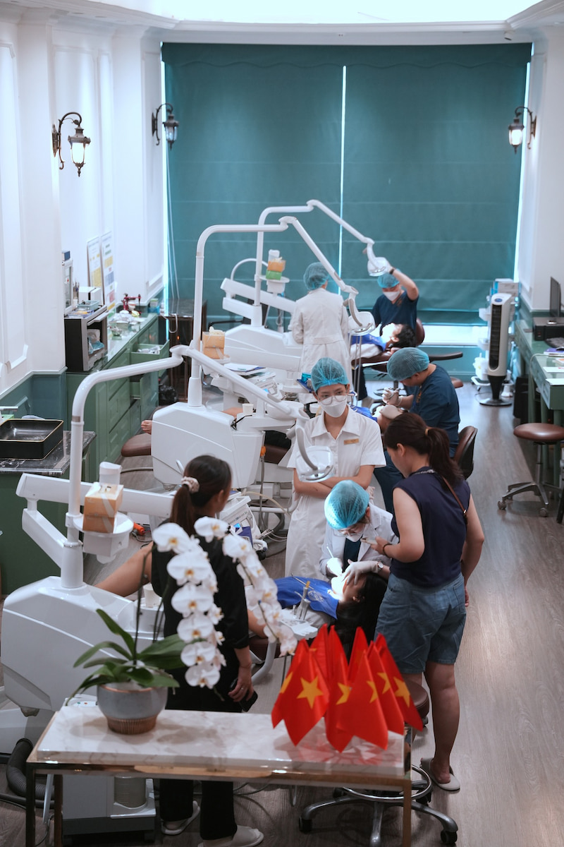 Jet Dentist Đống Đa được đầu tư đồng bộ hệ thống trang thiết bị công nghệ hiện đại