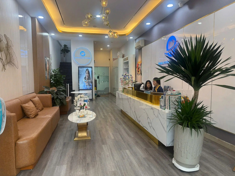 Nha Khoa Duy Hưng có không gian chờ tiện nghi và sạch sẽ