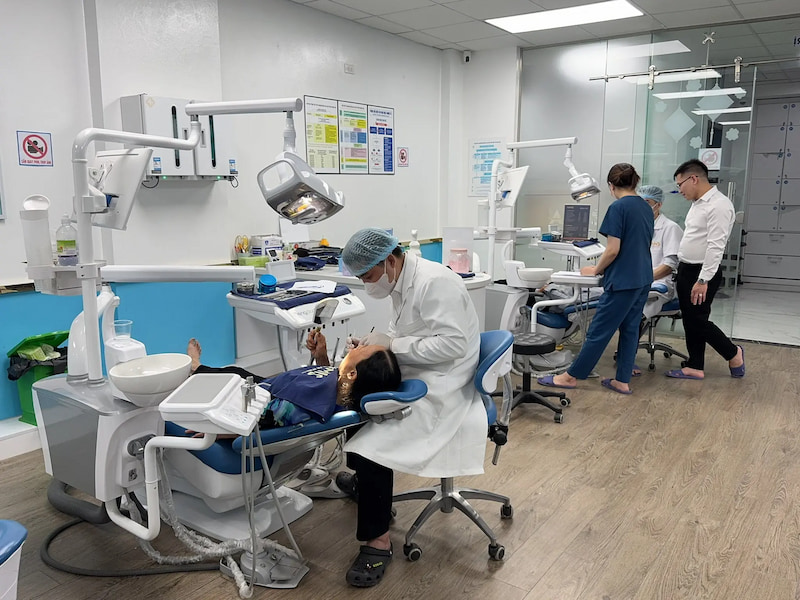 Nha khoa Amis có đội ngũ bác sĩ giàu kinh nghiệm