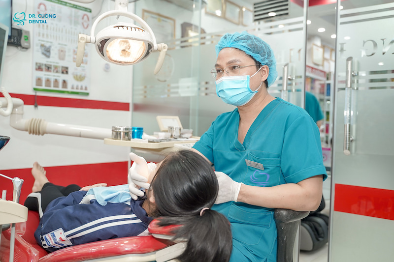 Đội ngũ nhân viên và bác sĩ tại đây nhiệt tình từ khâu tiếp đón, tư vấn đến khám chữa bệnh và thăm hỏi sau ca khám
