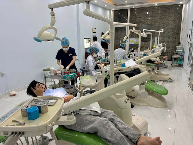 Nha khoa Việt Khương mang tới trải nghiệm khách hàng qua chất lượng phục vụ và quy trình vô trùng nghiêm ngặt
