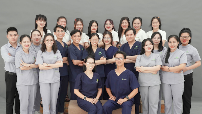 Nha khoa Eden sở hữu đội ngũ bác sĩ chất lượng