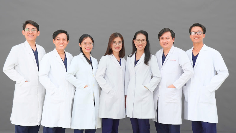 Nha khoa có đội ngũ bác sĩ là chuyên gia hàng đầu trong các lĩnh vực nha khoa