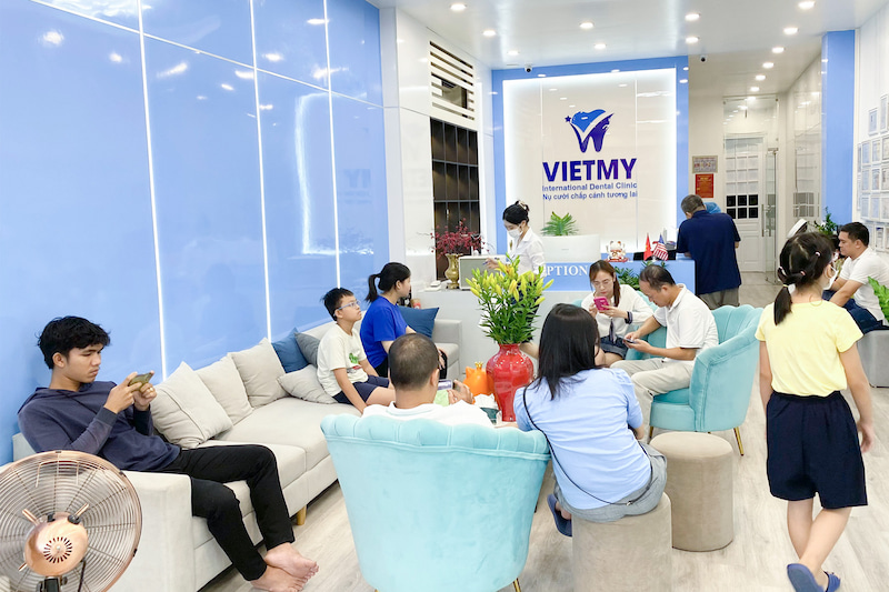 Nha Khoa Quốc Tế Việt Mỹ luôn đi đầu trong việc đầu tư trang thiết bị, máy móc hiện đại phục vụ thăm khám và điều trị