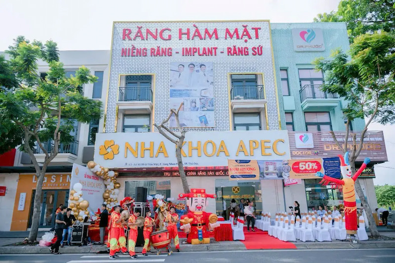 Apec có thế mạnh trong trồng răng, bọc sứ, chỉnh nha với đội ngũ bác sĩ giỏi