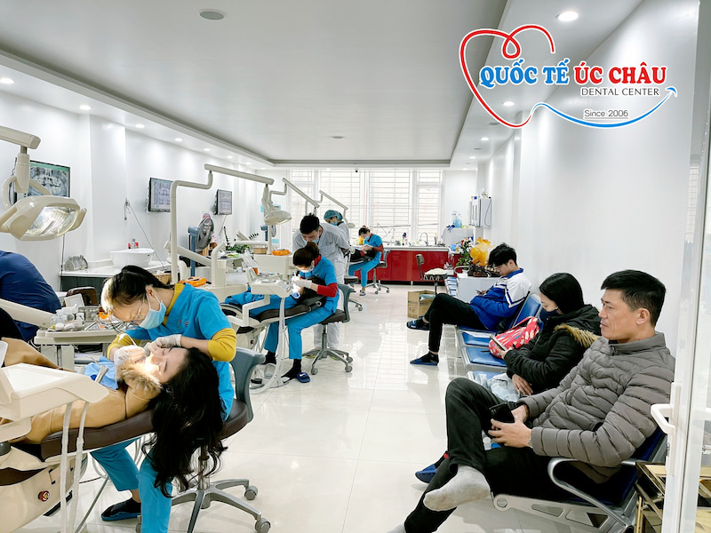 Nha khoa Quốc tế Úc Châu quy tụ đội ngũ thạc sĩ, bác sĩ tốt nghiệp chính quy, chuyên môn tốt