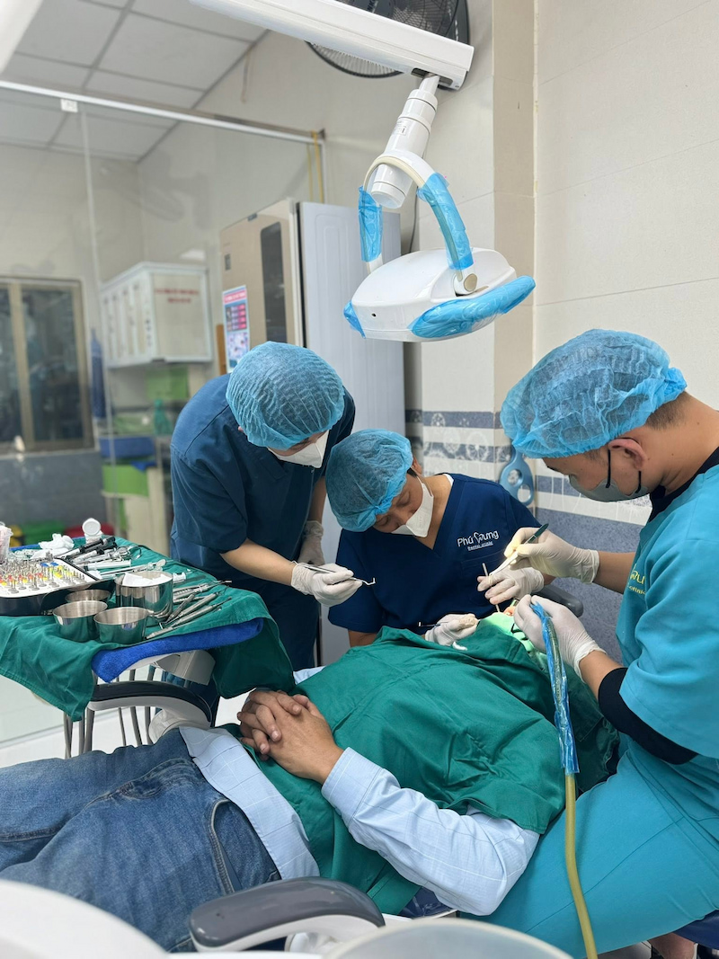 Nha khoa Phú Hưng đã có gần 20 năm hoạt động trong lĩnh vực tổng quát và răng thẩm mỹ