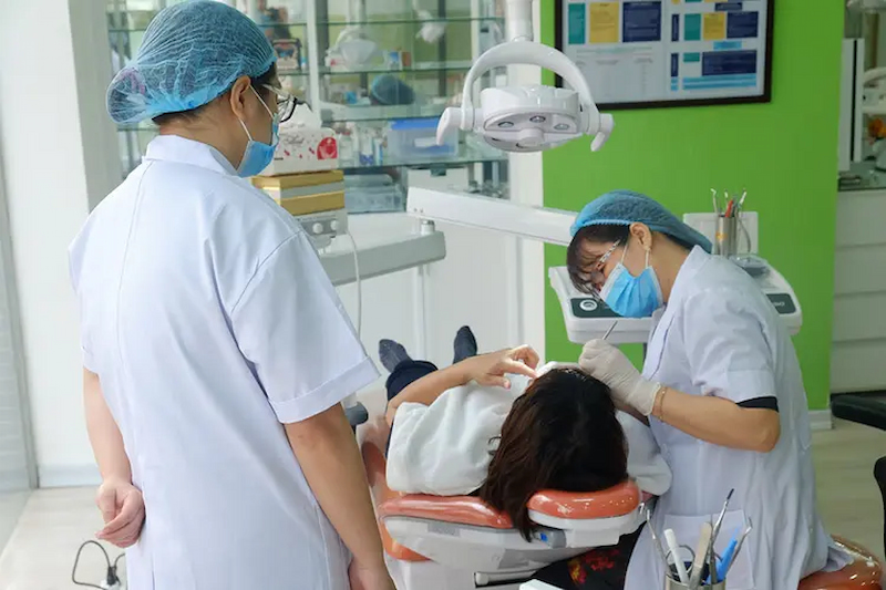 Nha khoa Khánh Vân ứng dụng công nghệ hiện đại trong điều trị
